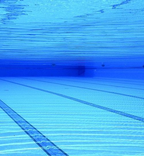 swimming-pool-504780_640